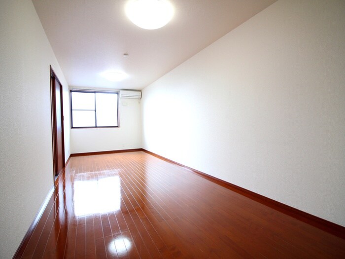 物件内観写真17　(居室)