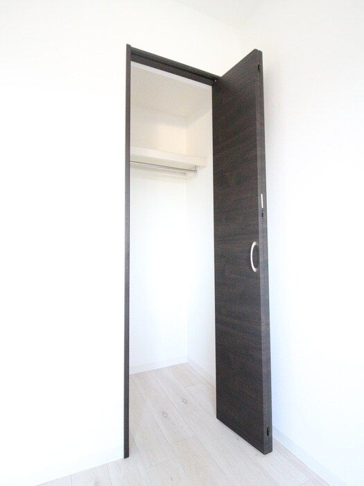 物件内観写真21　(収納)