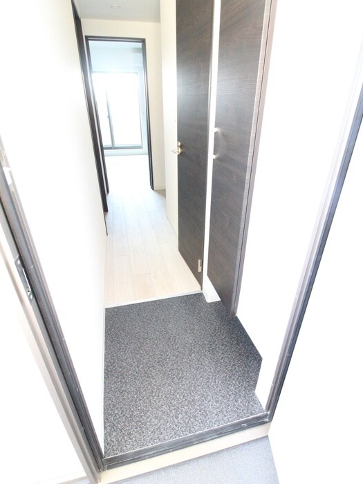 物件内観写真22　(玄関)