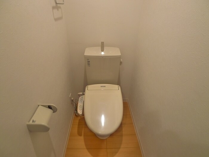 物件内観写真9　(トイレ)