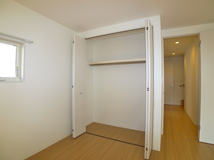 物件内観写真15　(収納)