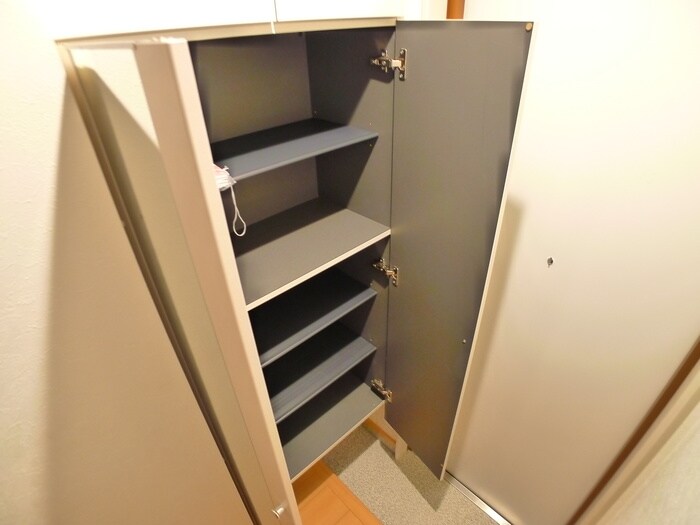 物件内観写真16　(靴箱)