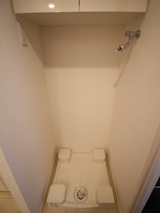 物件内観写真14　(洗濯機置場)