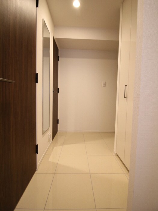 物件内観写真17　(廊下)