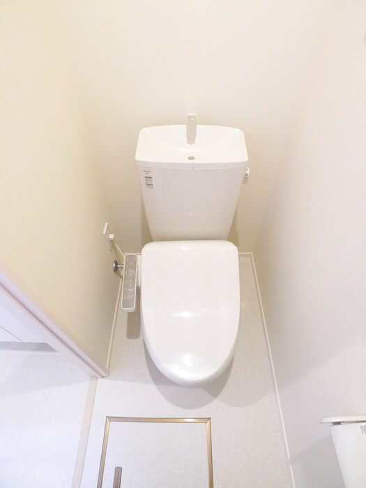 物件内観写真17　(トイレ)