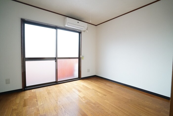 物件内観写真13　(居室)