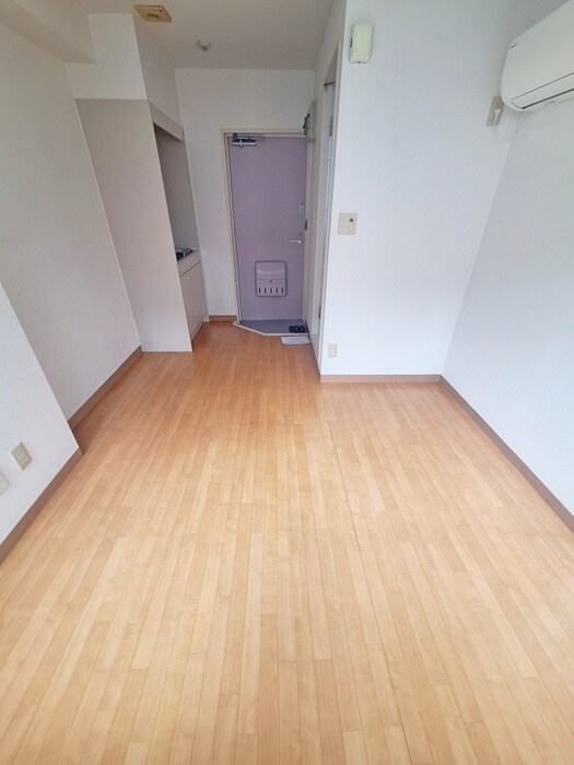 物件内観写真18　(廊下)