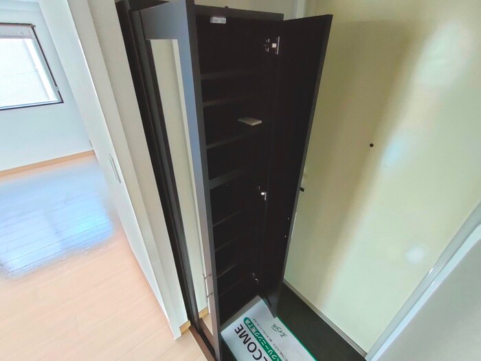 物件内観写真9　(靴箱)