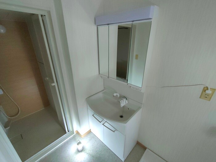 物件内観写真13　(洗面)