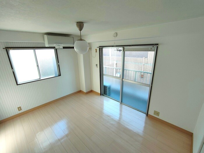 物件内観写真16　(居室)