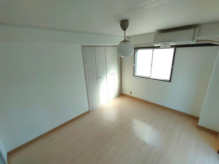 物件内観写真18　(居室)