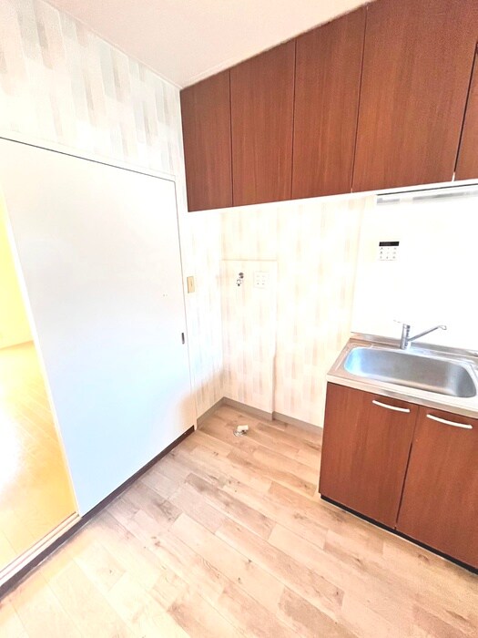 物件内観写真13　(洗濯機置場)