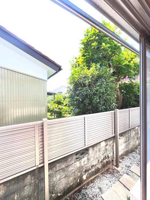 物件内観写真16　(室内からの展望)