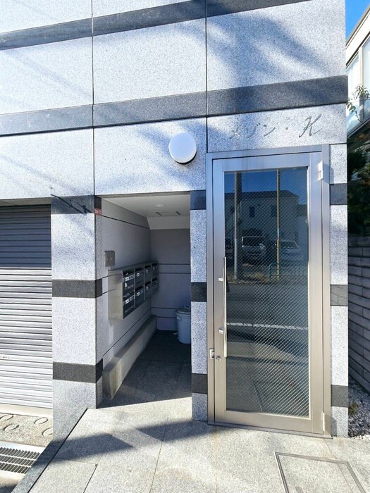 物件外観写真4　(同型モデル)