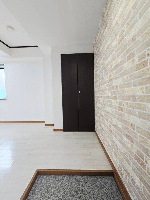 物件内観写真22　(玄関)