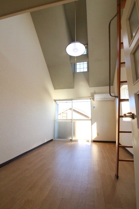 物件内観写真7　(居室)