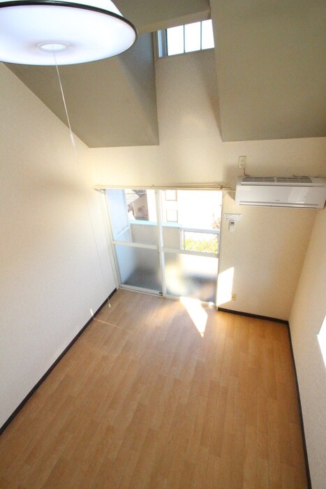 物件内観写真11　(居室)