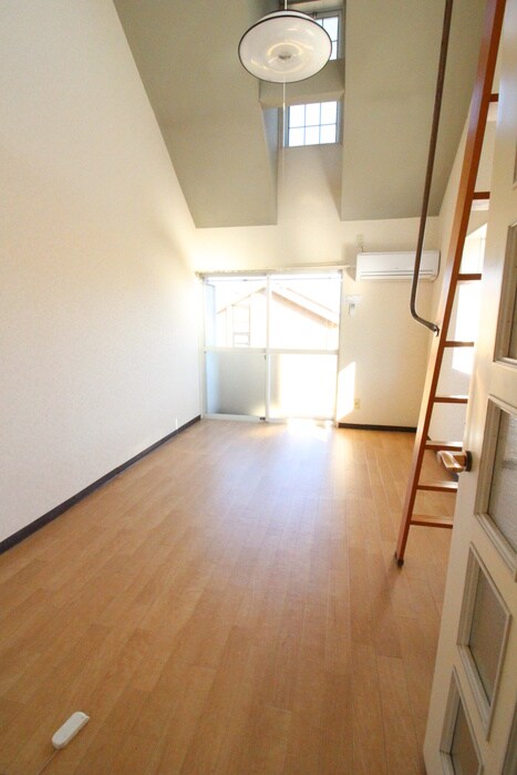 物件内観写真19　(居室)