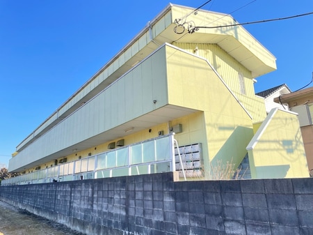 ライフジョイ北越谷２号館外観写真