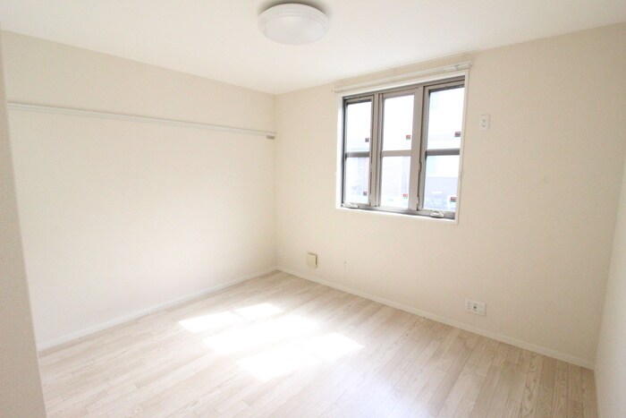 物件内観写真10　(居室)