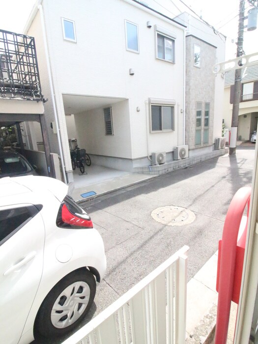 物件内観写真17　(室内からの展望)