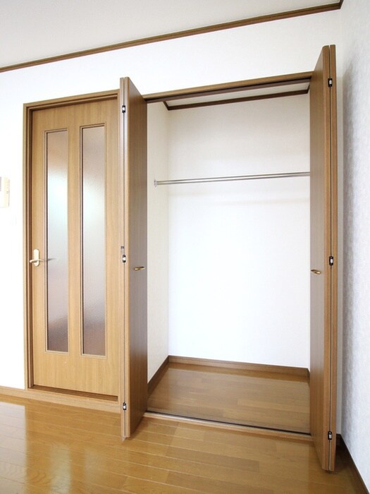 物件内観写真13　(収納)