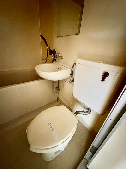 物件内観写真12　(トイレ)