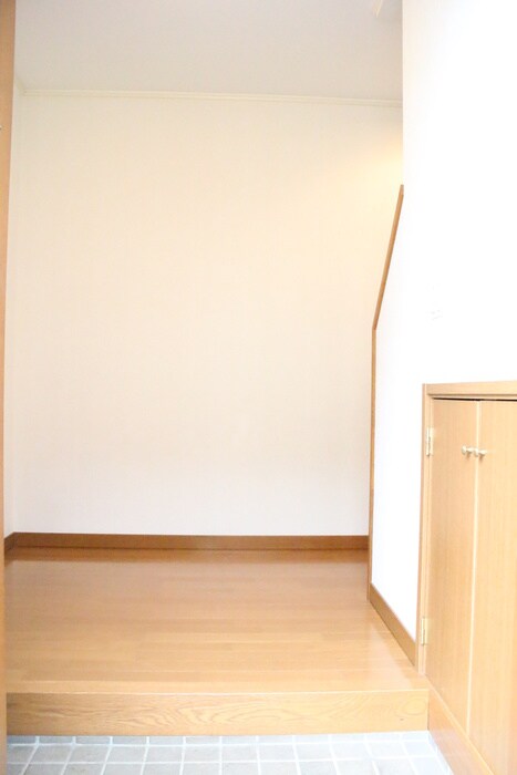 物件内観写真7　(玄関)