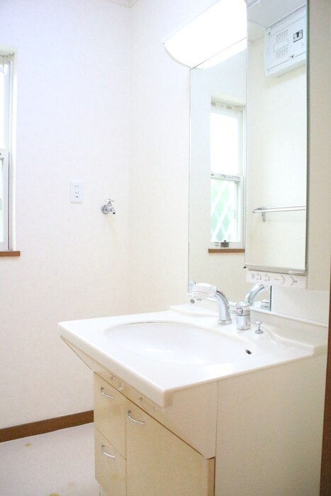 物件内観写真10　(洗面)