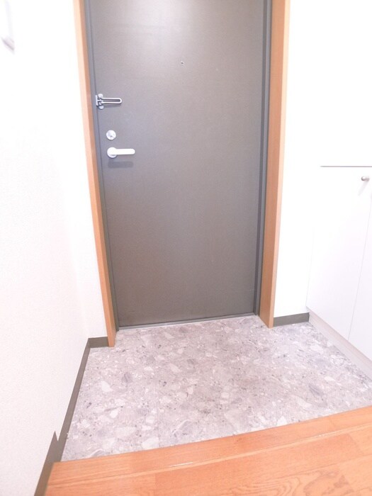 物件内観写真14　(玄関)
