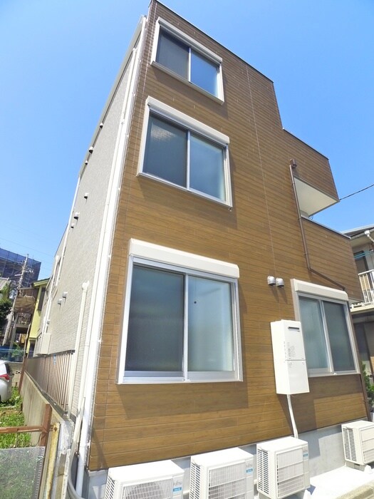 物件外観写真2　(外観写真)