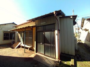 白鳥貸家西南３外観写真