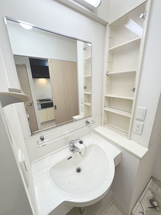 物件内観写真11　(洗面)