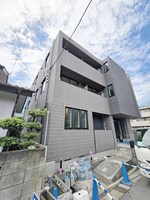 建築中