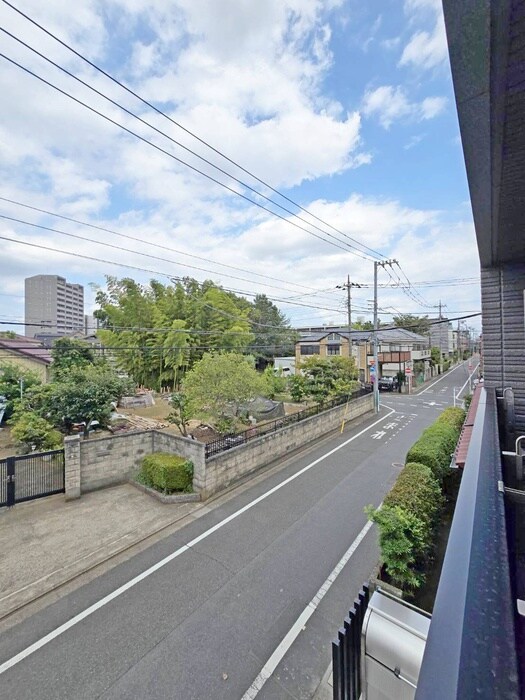 物件内観写真15　(室内からの展望)