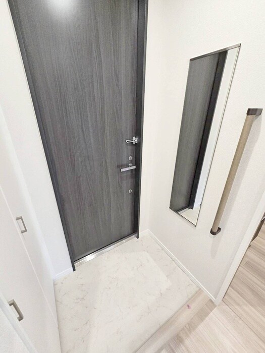 物件内観写真17　(玄関)