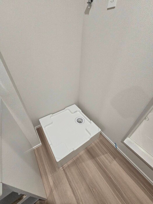 物件内観写真20　(洗濯機置場)