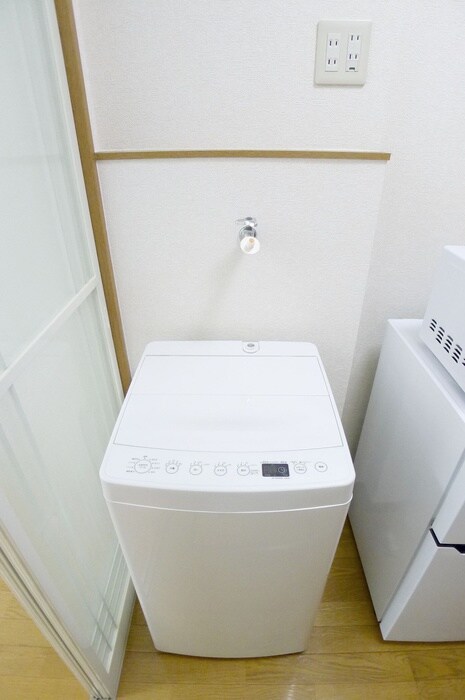 物件内観写真13　(洗濯機置場)