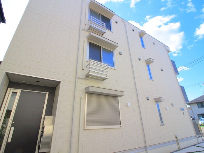 物件外観写真2　(外観写真)