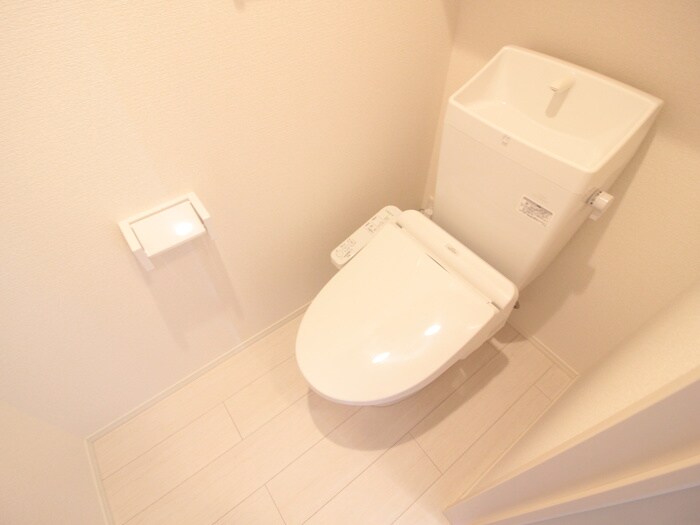 物件内観写真15　(トイレ)