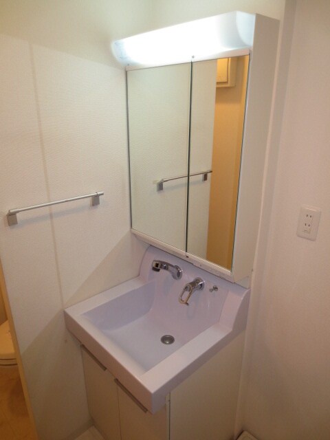物件内観写真10　(洗面)