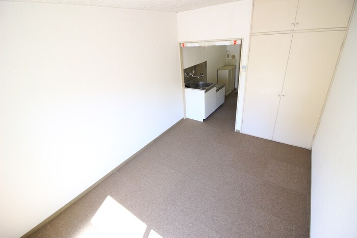 物件内観写真5　(居室)