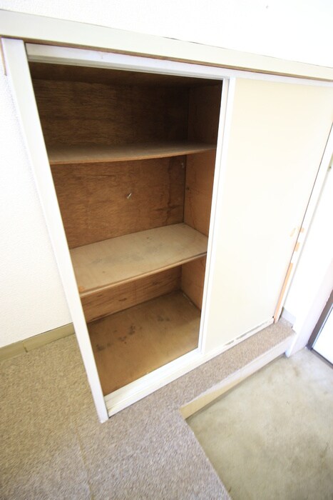 物件内観写真16　(靴箱)