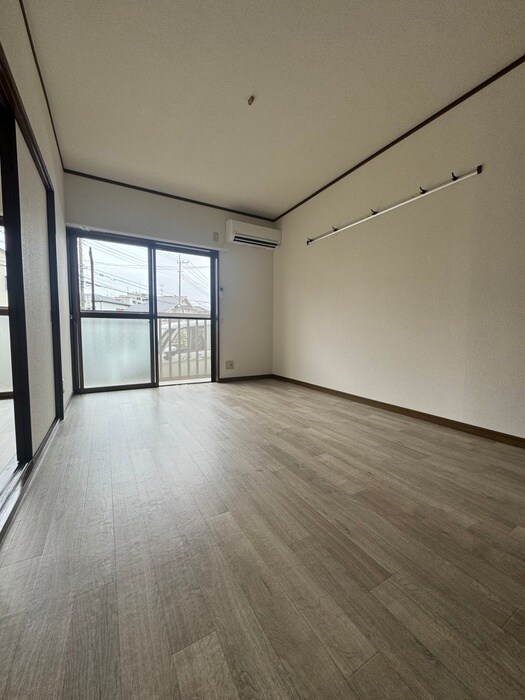 物件内観写真7　(居室)