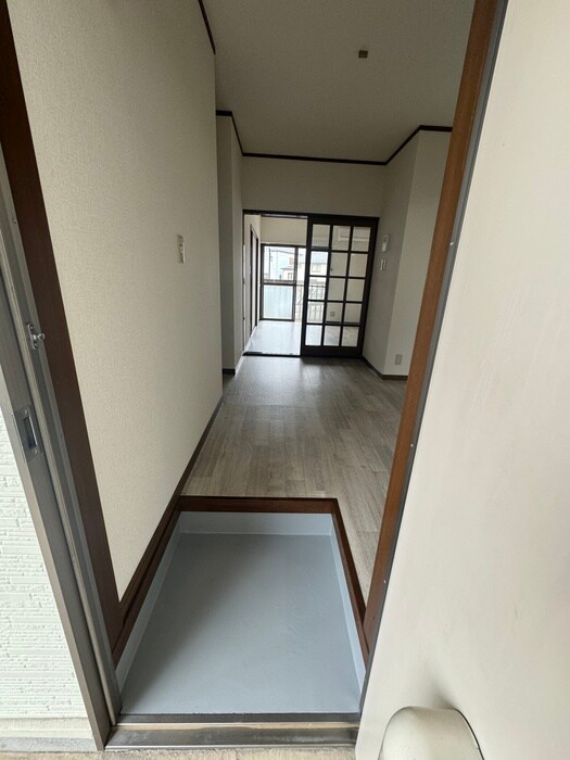 物件内観写真19　(玄関)