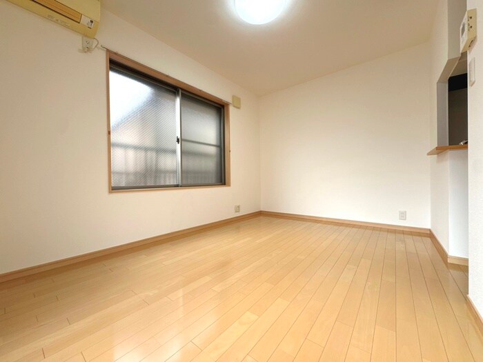 物件内観写真10　(居室)