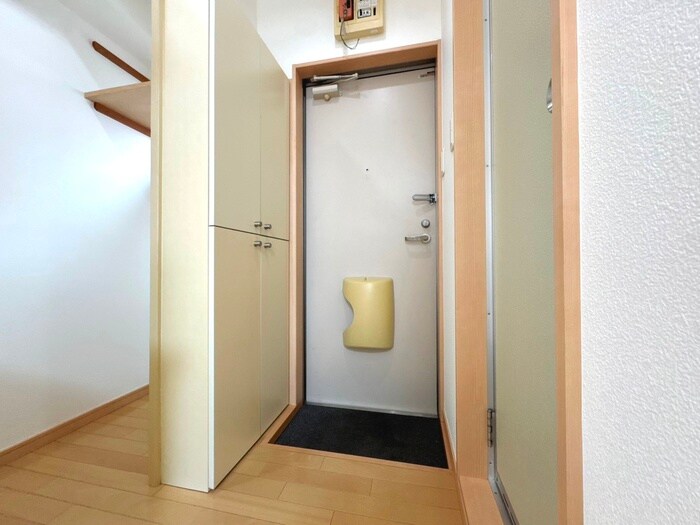 物件内観写真19　(玄関)