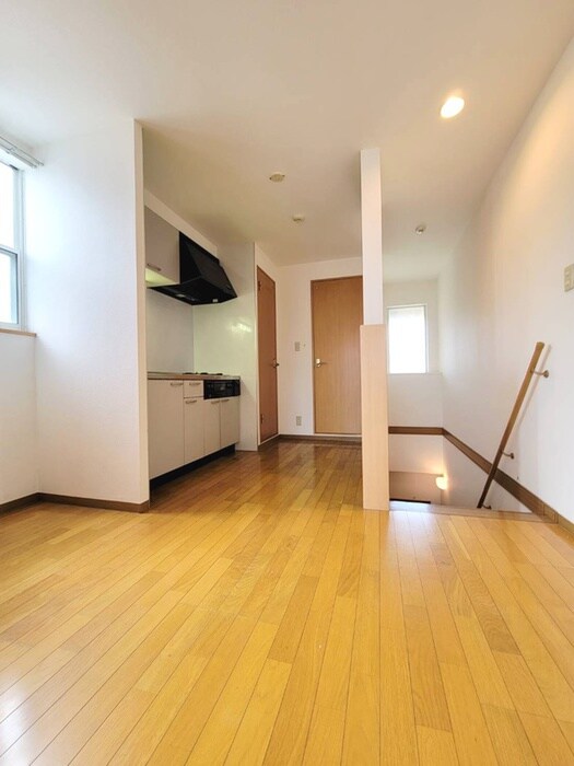 物件内観写真15　(廊下)