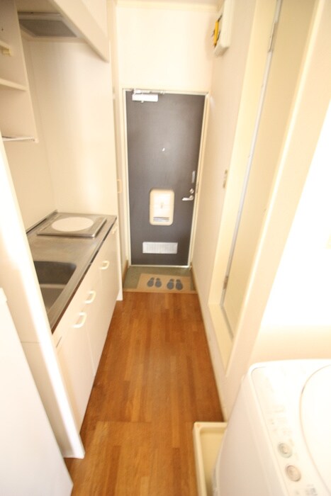 物件内観写真17　(廊下)