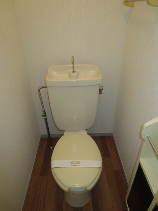 物件内観写真12　(トイレ)